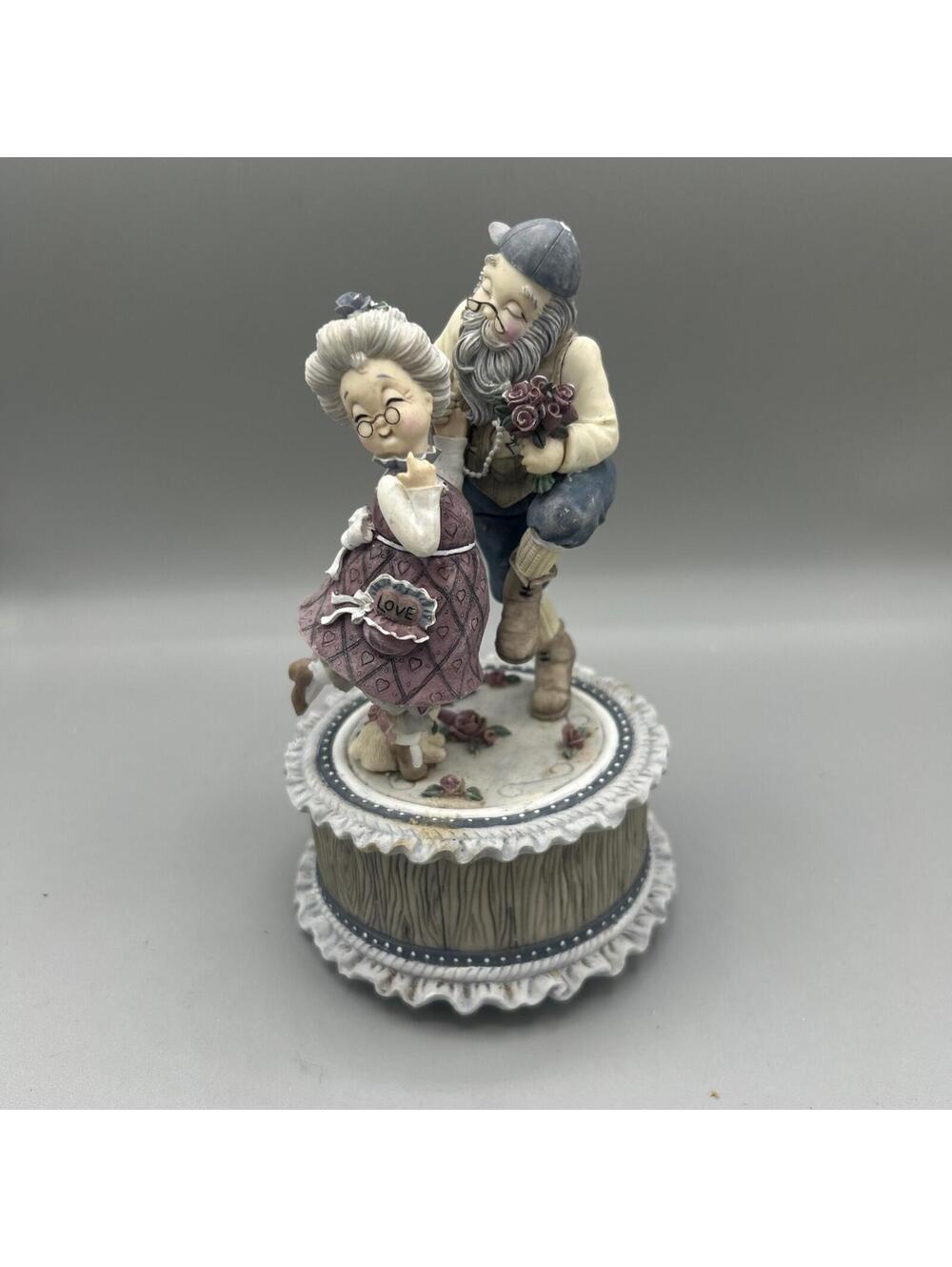 THE GRAND COLLECTION FIGURINES Kick Up Your Heels, Musical Number 98776